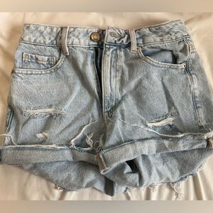 Garage denim mom shorts (cuffed) in a size 1